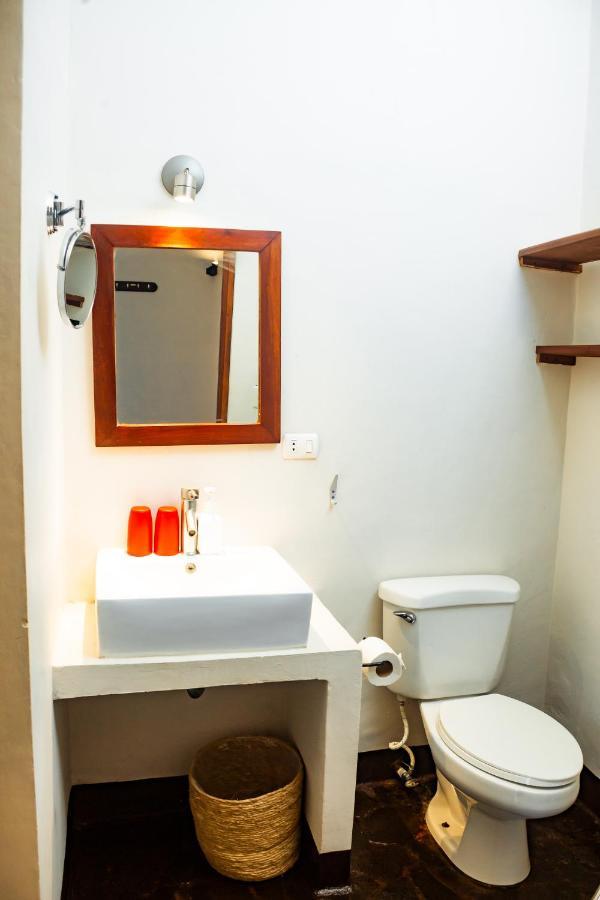 Hotel Con Corazon Granada Ngoại thất bức ảnh