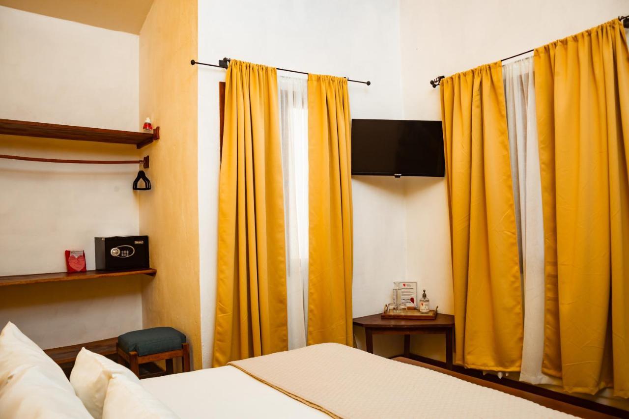 Hotel Con Corazon Granada Ngoại thất bức ảnh