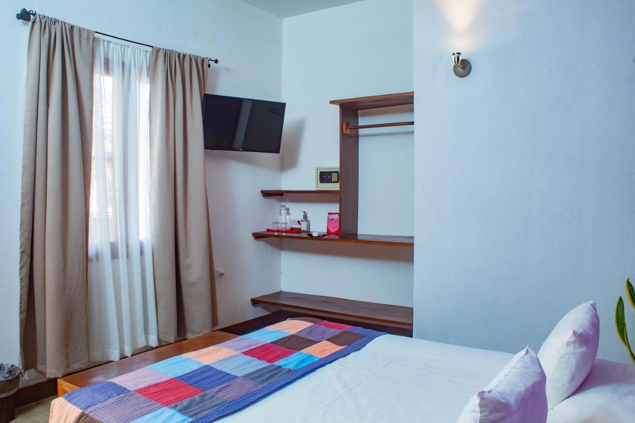 Hotel Con Corazon Granada Ngoại thất bức ảnh